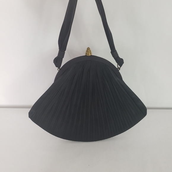 Vintage H1 USA black pleated fan shape bag - Picture 5 of 6